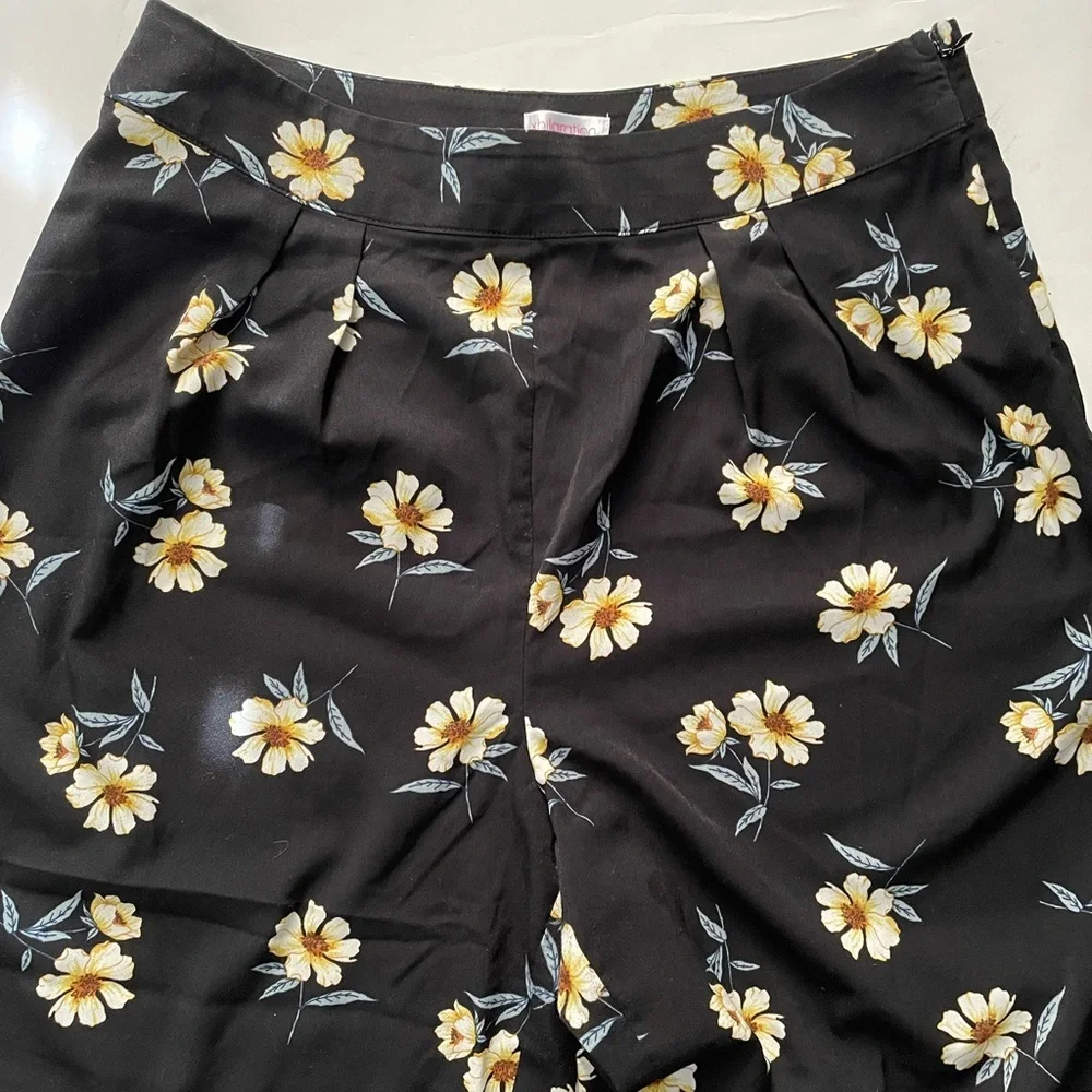 Xhilaration Women Black Floral Wide Leg Pants Sz M